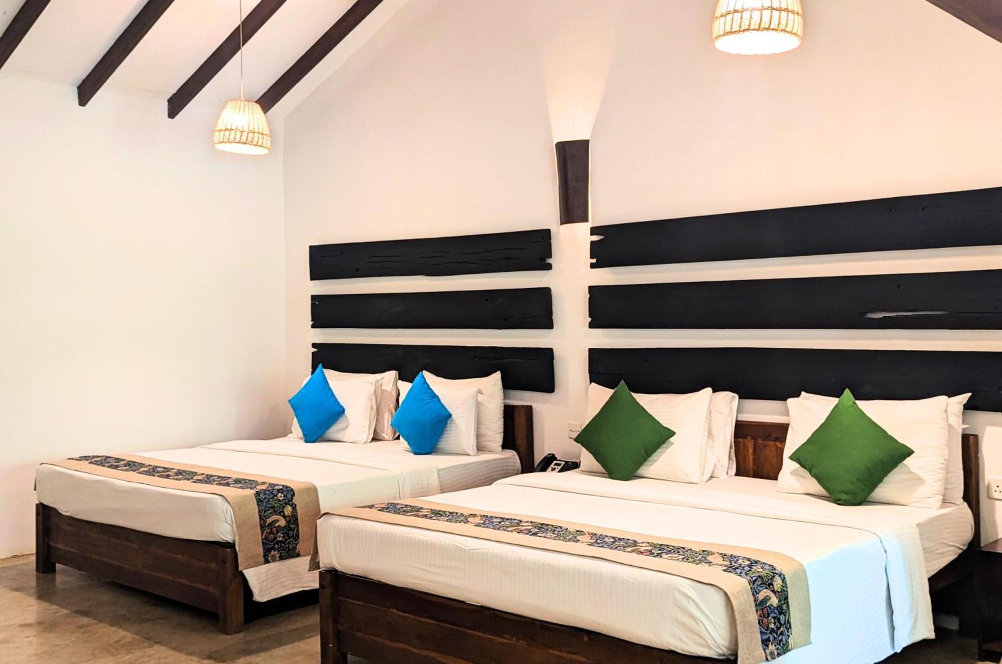 Pinthaliya Resort Sigiriya Ngoại thất bức ảnh